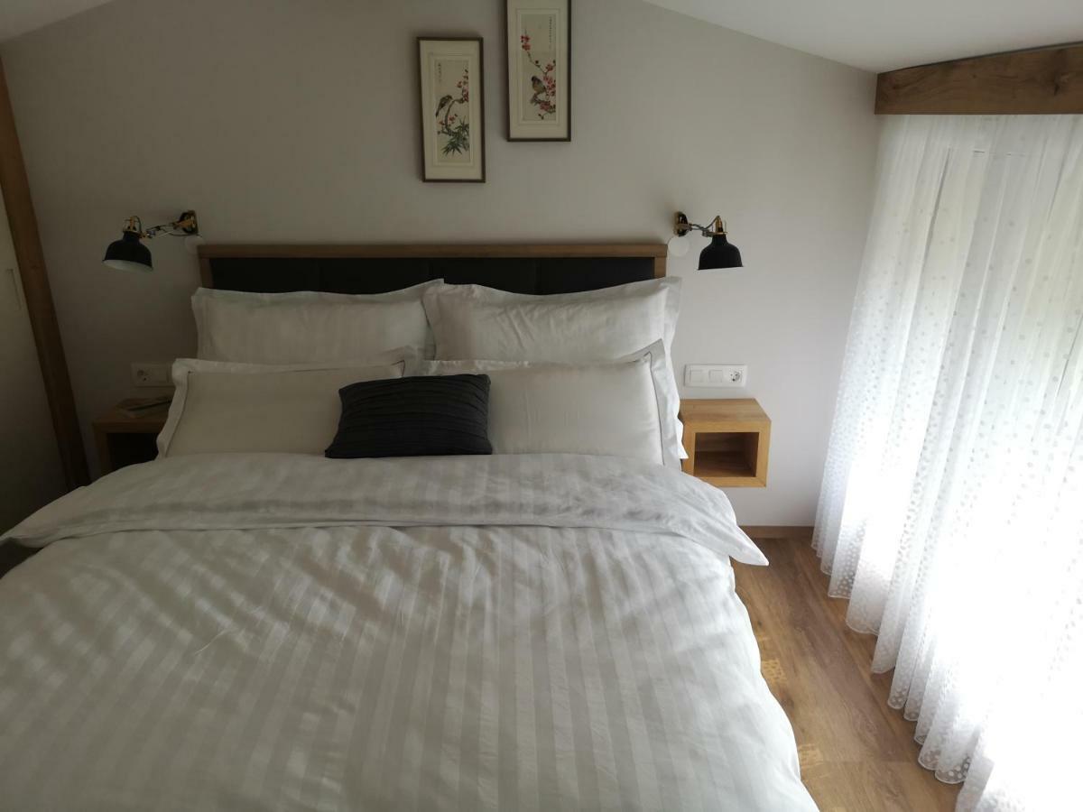 פרדבור Holiday House Red Deer מראה חיצוני תמונה