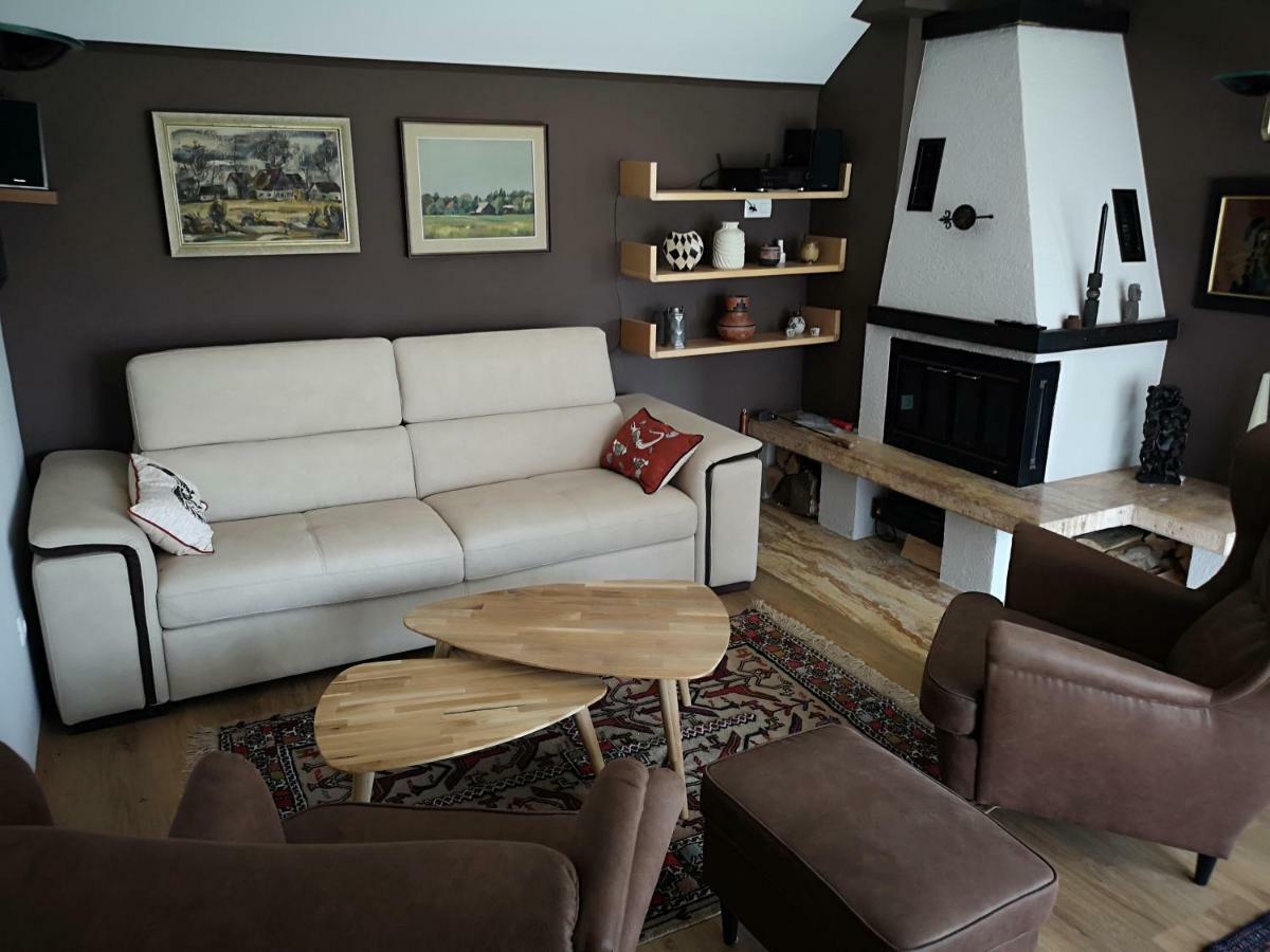 פרדבור Holiday House Red Deer מראה חיצוני תמונה