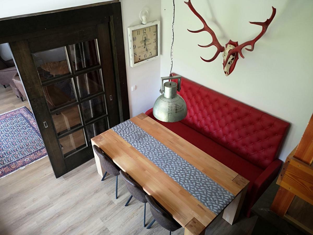 פרדבור Holiday House Red Deer מראה חיצוני תמונה