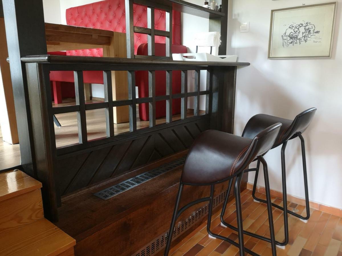 פרדבור Holiday House Red Deer מראה חיצוני תמונה