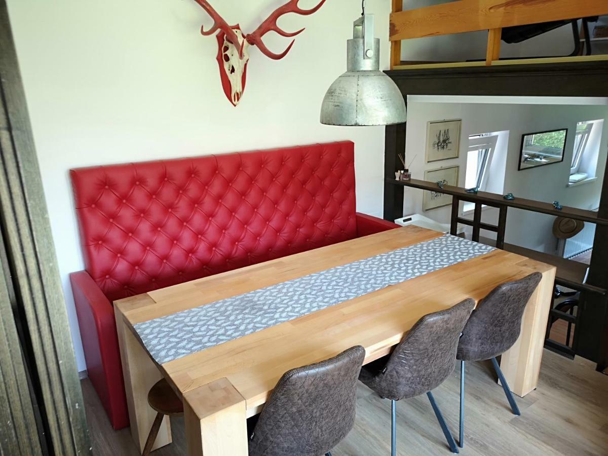 פרדבור Holiday House Red Deer מראה חיצוני תמונה